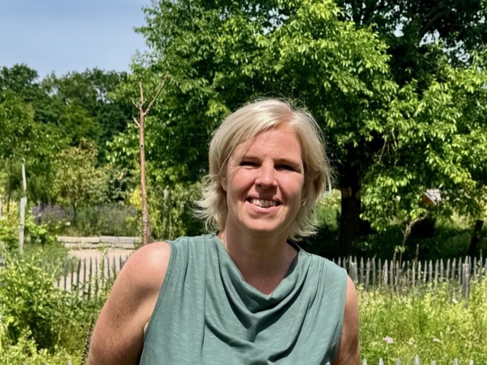 Dr. Jennifer Schulz